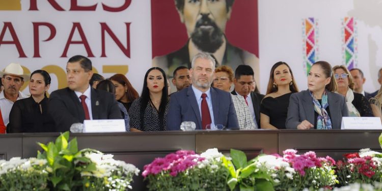 Honra 75 Legislatura a los Mártires de Uruapan