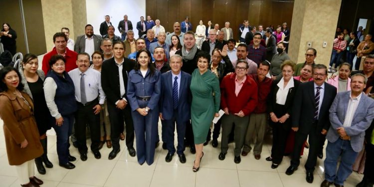 SEE refuerza trabajo con supervisores de primaria