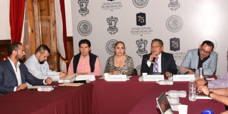 La seguridad de los michoacanos empieza con bienestar de policías: Margarita López