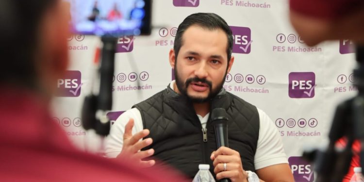 Violencia afecta a familias michoacanas: PES