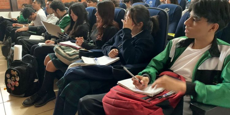 Con actividades culturales y deportivas Conalep Morelia II conmemora 37 años