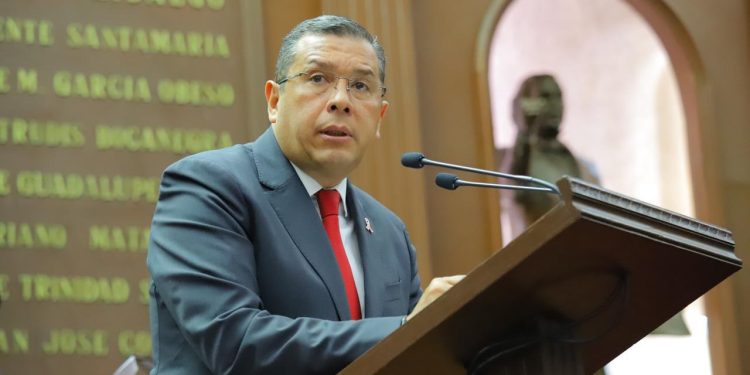 Por iniciativa de Juan Carlos Barragán en Michoacán se tendrá acceso a cualquier método anticonceptivo