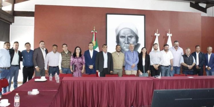 Respalda Octavio Ocampo a alcaldes del PRD