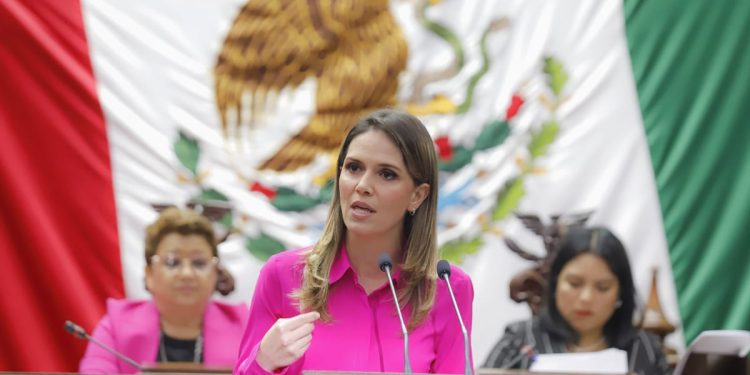 Diputada Daniela De Los Santos celebra la aprobación del Centro de Atención y Justicia para Niñas, Niños y Adolescentes en Michoacán.