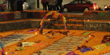 El «Boule de los Altares» atrae a turistas nacionales e internacionales