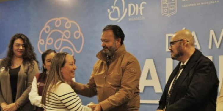 Realizan evento Conmemorativo al Día Mundial de la Salud Mental en Pátzcuaro