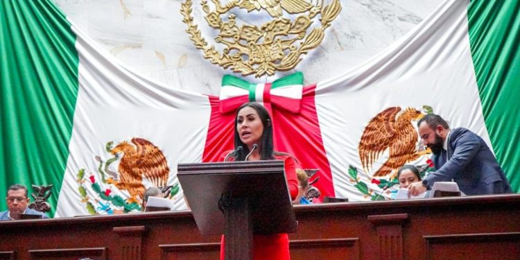 Hay que reconocer a los hombres como aliados en la lucha por la equidad: Gloria Tapia