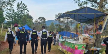 En completo orden transcurre Día de Muertos en cementerios de Morelia