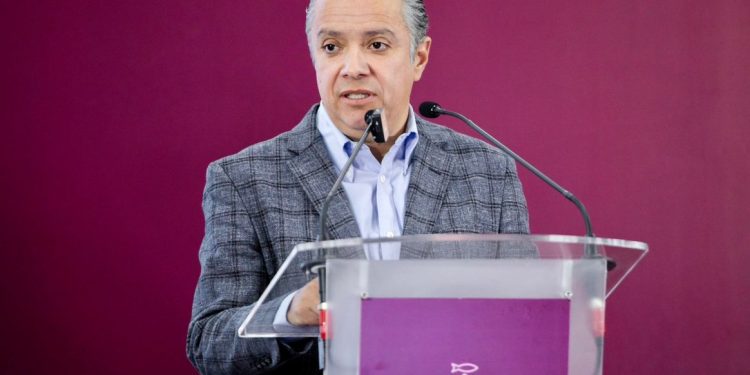 El 31 de diciembre vence plazo para legalizar autos chocolate: Luis Navarro