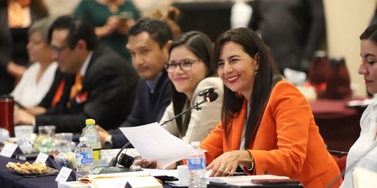 SEE va por erradicar violencia de género en escuelas