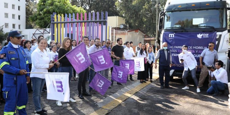 Morelia envía 25 toneladas de apoyo para los afectados por el huracán Otis