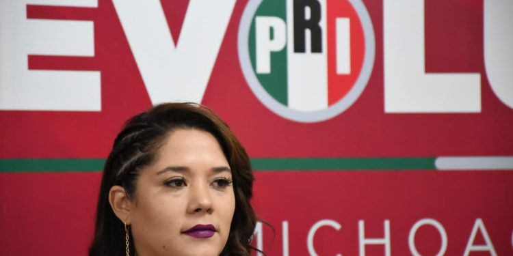 Diputados panistas le deben explicación a 66 mil priistas que votaron por ellos: Memo Valencia