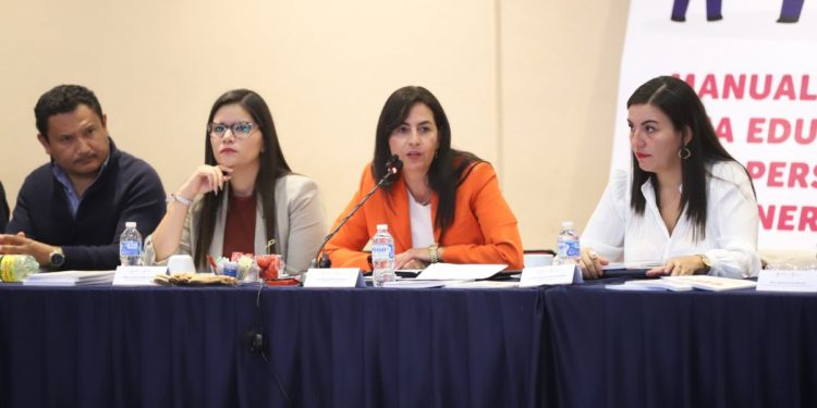 Derribar tabús, clave para prevenir violencia contra las mujeres: SEE