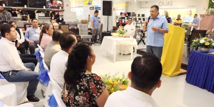 Mega Coppel generará más empleos para Apatzingán