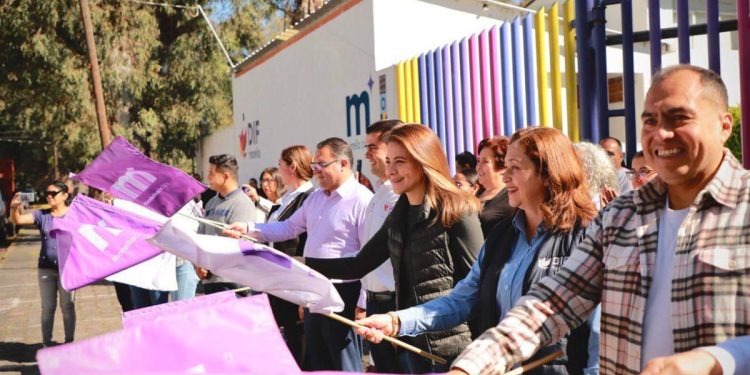 Paola Delgadillo da banderazo a entrega de cobijas en comunidades prioritarias