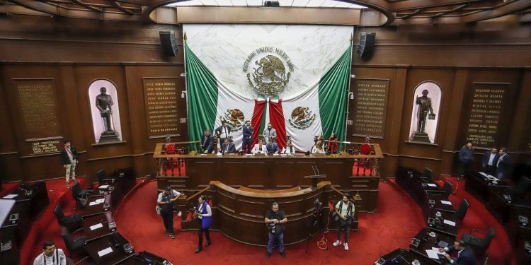 Autoriza 75 Legislatura subsidios en pagos de licencias para conducir