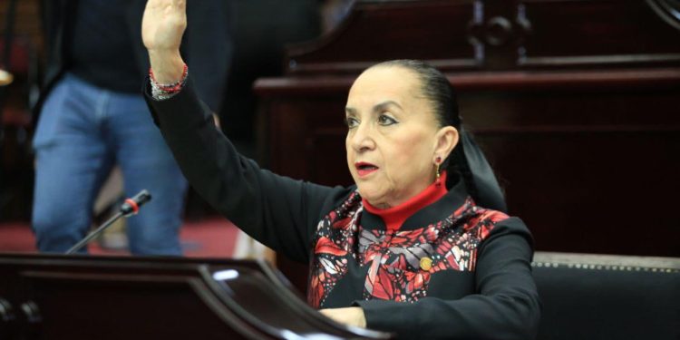 Es el Estado el que debe llevar el registro oficial de propiedad ganadera: Julieta Gallardo