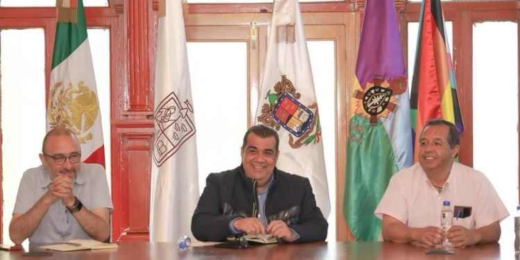 Comienza Gobierno de Bedolla pago a extrabajadores de la extinta Junta Local de Caminos