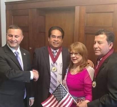 Otorgan Premio Binacional » Raíces Migrantes » 2023, a Macario Ramos