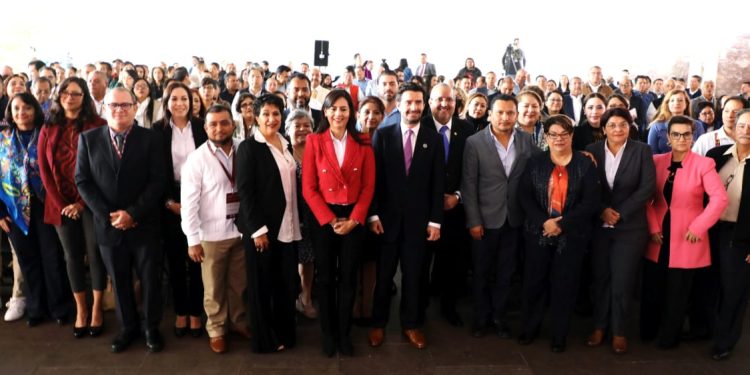 Michoacán vive encuentro nacional de la Unesco con 23 estados