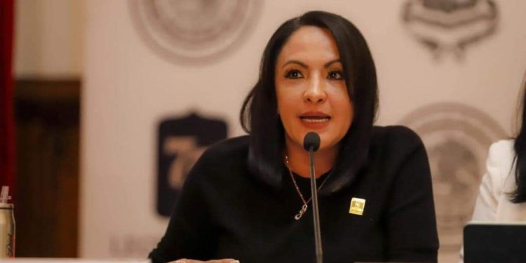 Educación, derecho constitucional que debe ser garantizado: Lupita Díaz Chagolla
