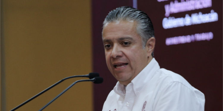 Licencias de conducir, con subsidios del 50 %: Luis Navarro