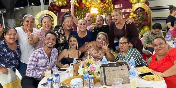 «Aquí y Ahora Gicela no esta Sola», mujeres de Morena apoyan a Gicela Martínez para Coordinadora Municipal de la 4T en Apatzingán