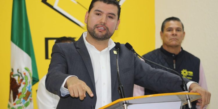 Convoca Octavio Ocampo a la unidad en el perredismo michoacano.