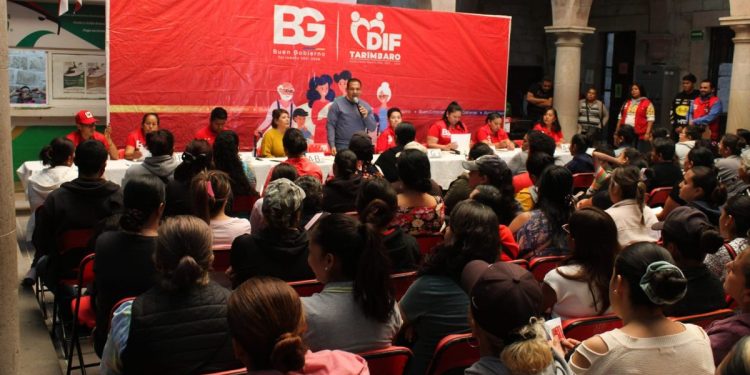 Trasciende programa Unidos con las Jefas de Familia y Unidos por la Educación en Tarímbaro