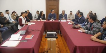 Atienden diputados planteamiento gremial de la CNTE Sección XVIII
