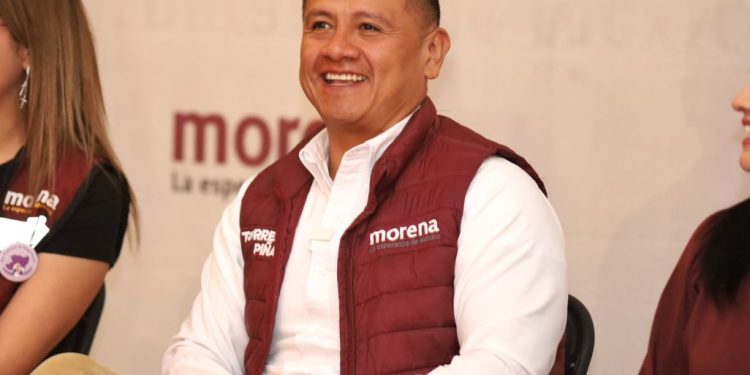 Sectores de la sociedad civil cierran filas con Torres Piña