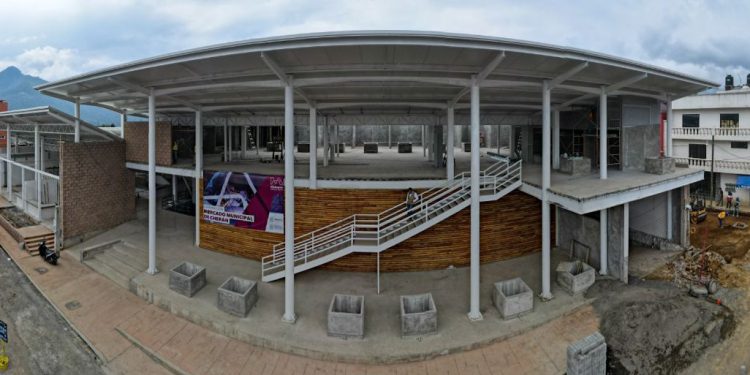 Se invierten 52 mdp en construcción del mercado de Cherán: SCOP