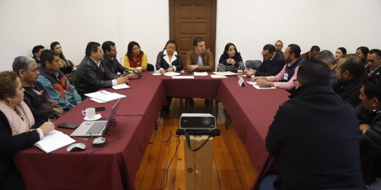 75 Legislatura da seguimiento a compromisos con Sección 18 de la CNTE
