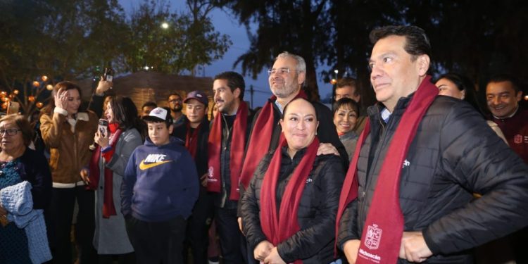 Inaugura Bedolla Villa Navideña 2023