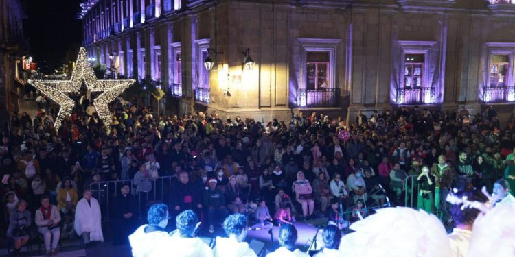 Miles celebran la Magno Posada con alegría y unión familiar