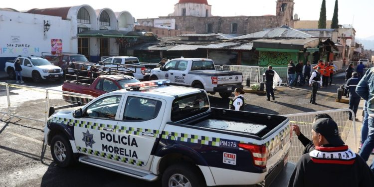 Ofrece Alfonso Martínez todo el apoyo a comerciantes del Mercado Revolución