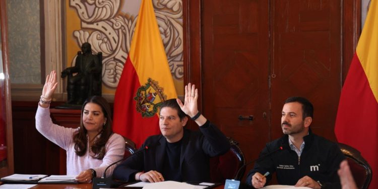 Sin incrementos y priorizando obra pública, Ayuntamiento de Morelia aprueba PAI y presupuestos 2024