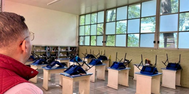 Michoacán cumplió con supervisiones a 219 claves escolares en media superior