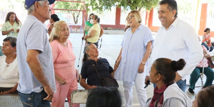Más de 80 Adultos mayores beneficiados con la jornada visual de la región de tierra caliente