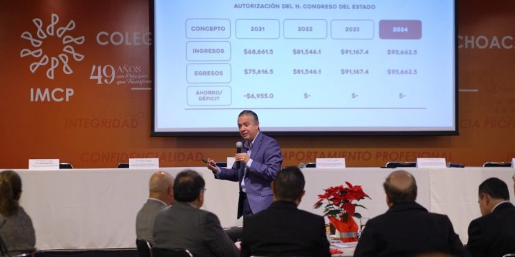 Ni deuda, ni déficit en 2024: Luis Navarro