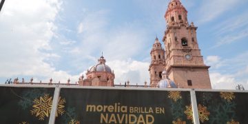 Este viernes abre la pista de hielo gratuita del DIF Municipal