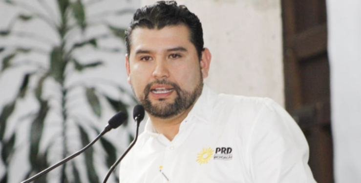 Convoca Octavio Ocampo a cerrar filas por México.