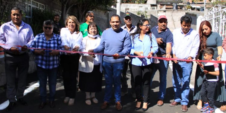 Mejora Bladimir González infraestructura vial en Tarímbaro