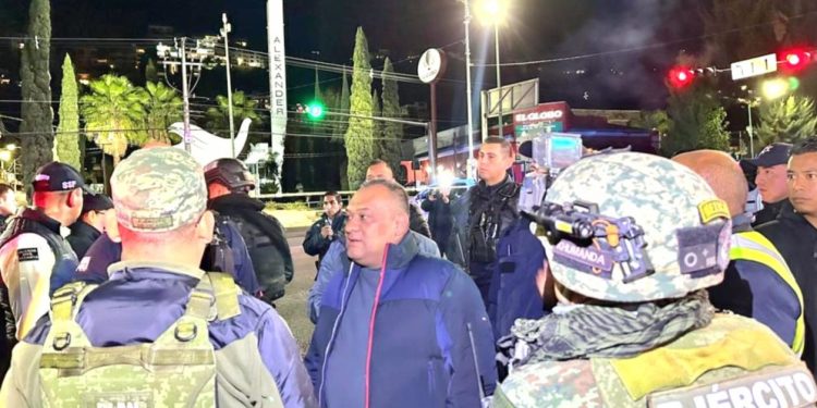 Ciudadano encuentra una granada y la entrega a las autoridades, en Morelia