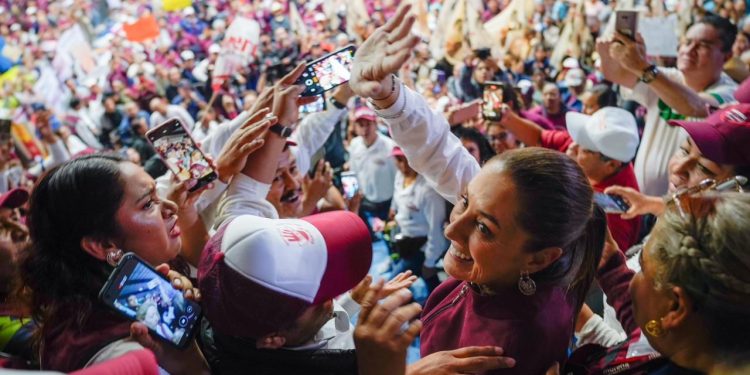 En el 2023 Claudia Sheinbaum se reunió con 45 mil 500 personas de seis estados del occidente de México