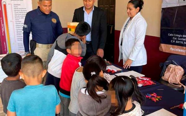 Imparte FGE charlas sobre prevención de violencia a docentes y padres de familia de jardín de niños en Tarímbaro