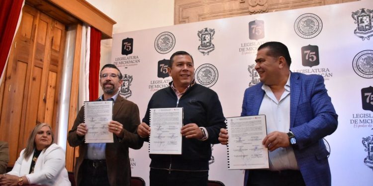 Garantiza STASPLE capacitación de trabajadores del Poder Legislativo en 2024