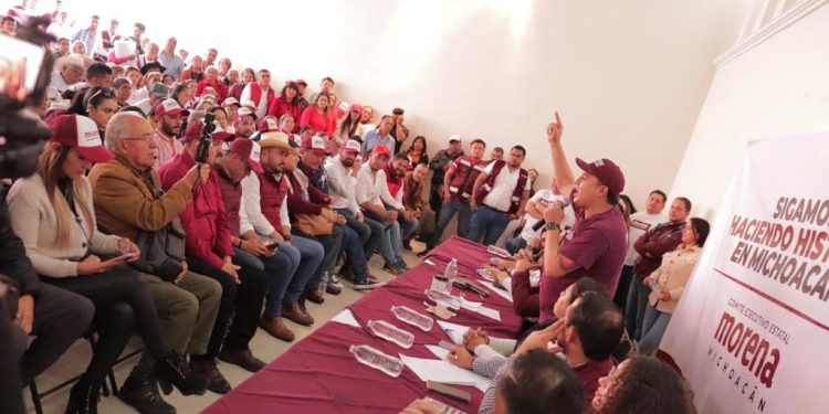 Con asambleas informativas, seguimos impulsando la 4T en Michoacán: JP Celis