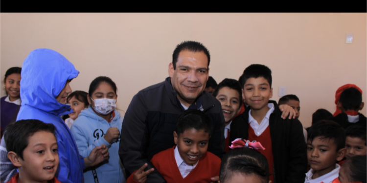 Impulsa Bladimir González educación con obras prioritarias en Tarímbaro
