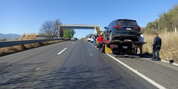 Como primer respondiente, Guardia Civil asegura vehículo con reporte de robo